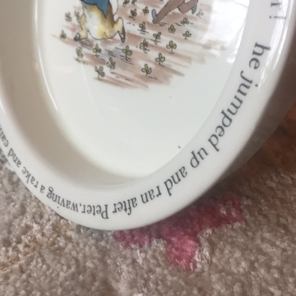 Vintage Peter Rabbit Dish, a Beatrix Potter Design - Picture 5 of 9